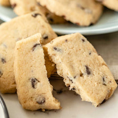 Chocolate Chip Shortbread in Free Gift Tin !